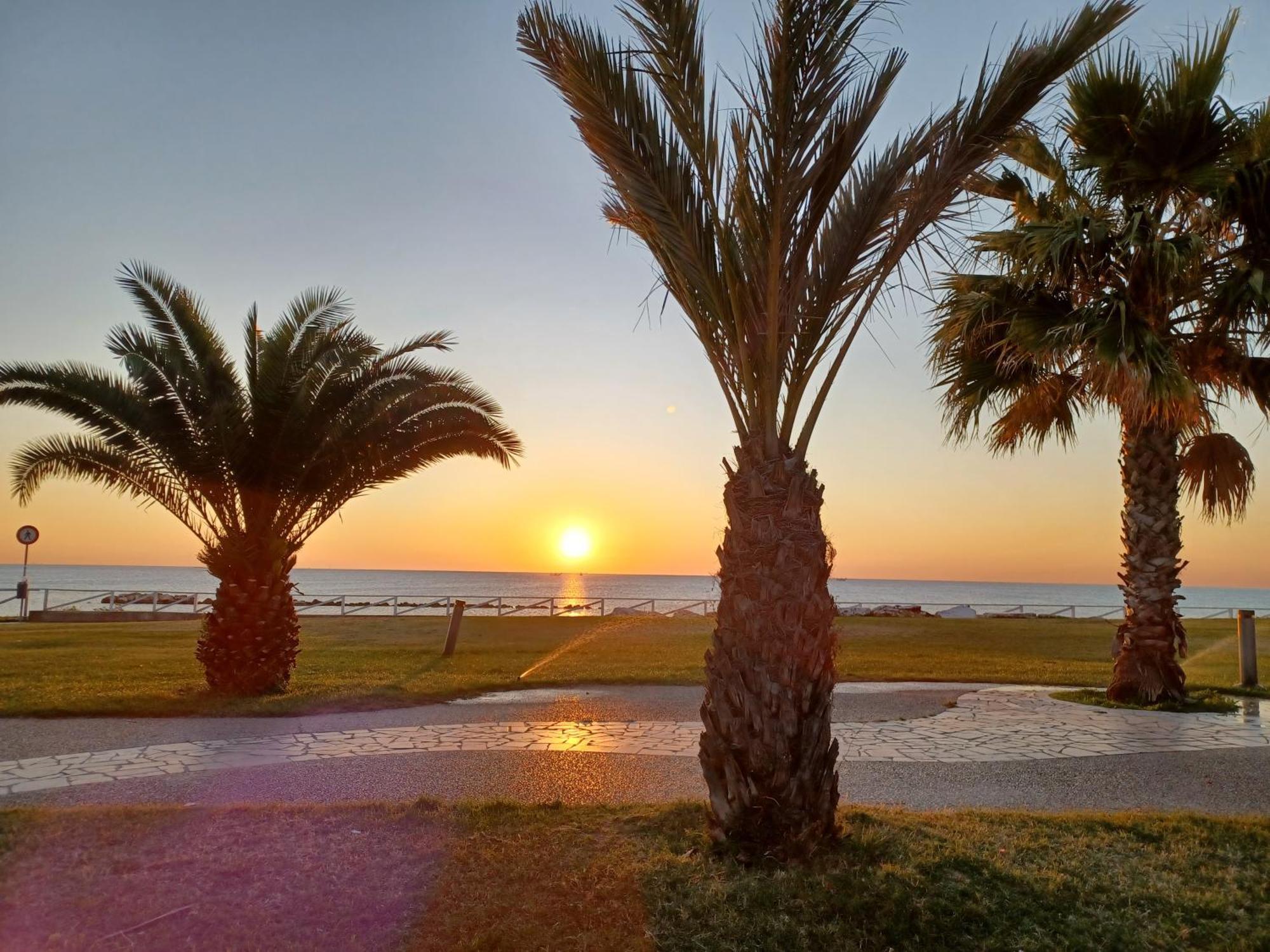 Appartamento Felicia San Benedetto del Tronto Luaran gambar