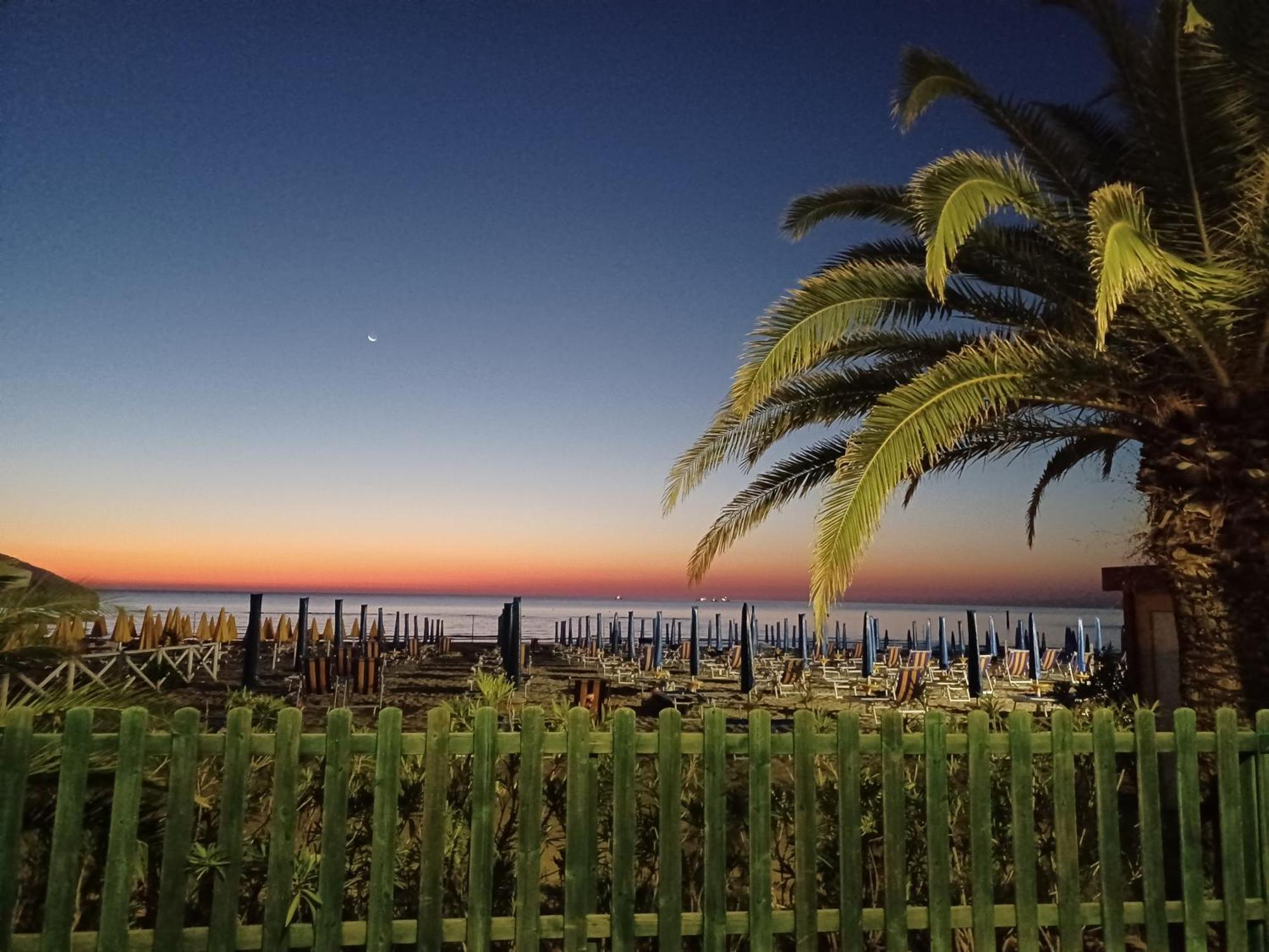 Appartamento Felicia San Benedetto del Tronto Luaran gambar